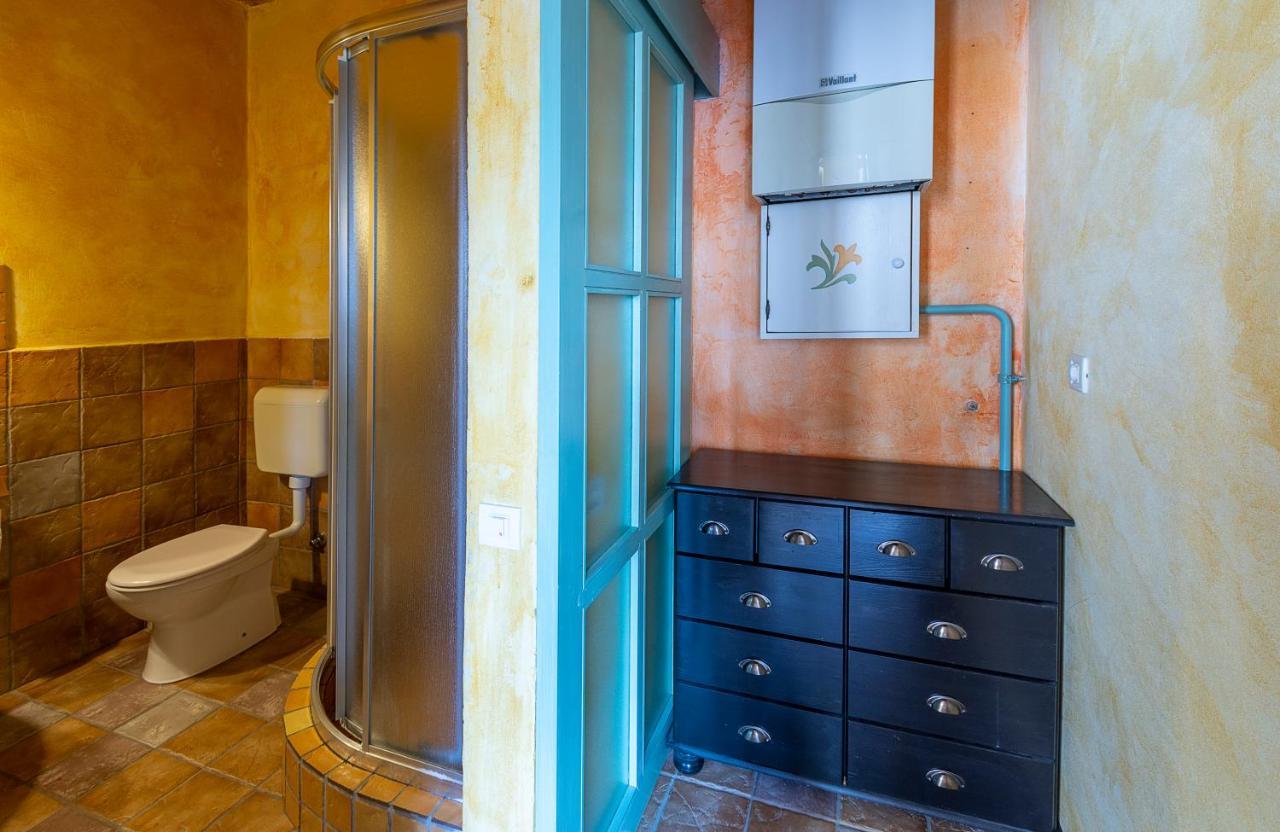 Alighieri Unique Apartment พูลา ภายนอก รูปภาพ