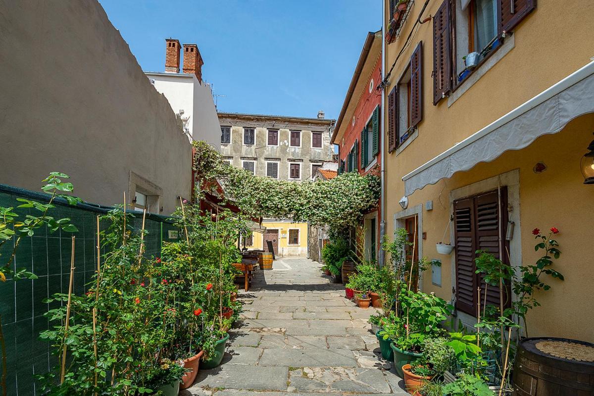 Alighieri Unique Apartment พูลา ภายนอก รูปภาพ